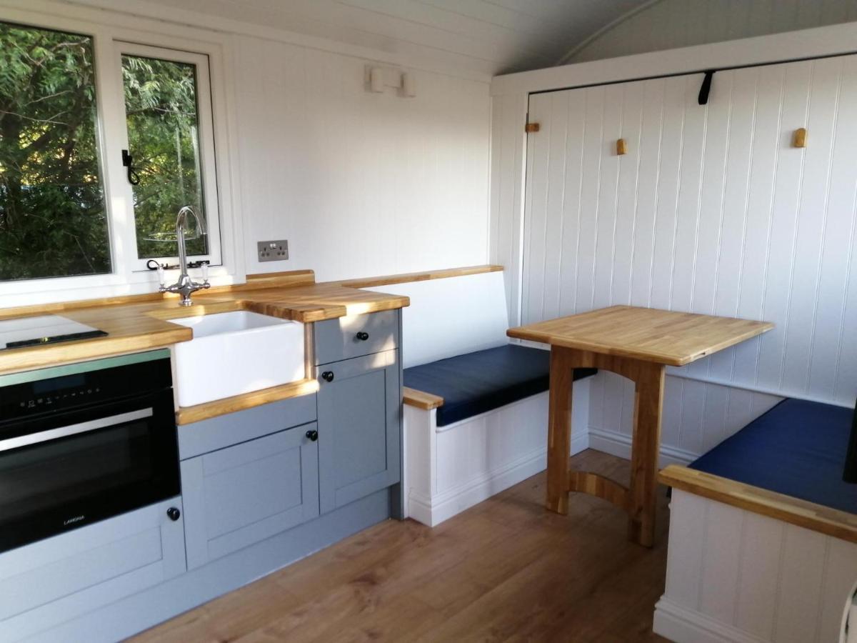 Wolstonbury Getaway Villa Hassocks Bagian luar foto